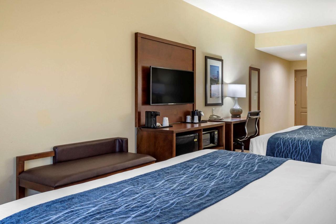 Comfort Inn & Suites High Point - Archdale Екстер'єр фото