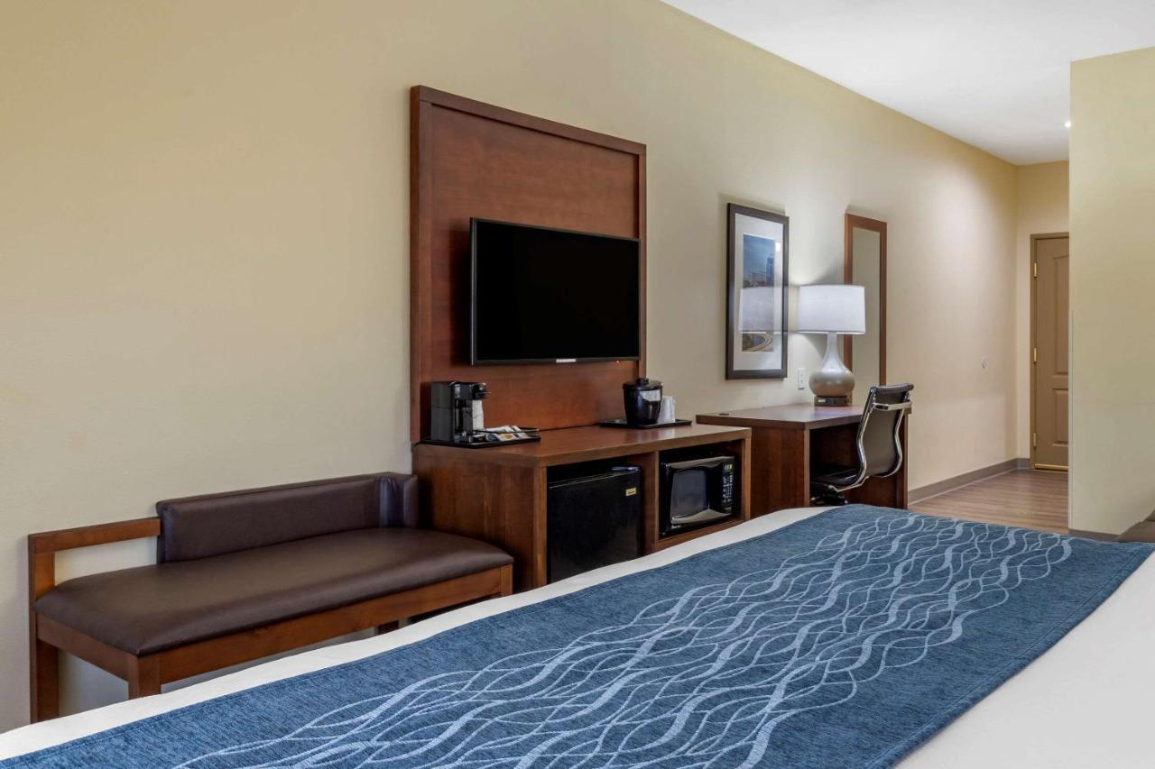 Comfort Inn & Suites High Point - Archdale Екстер'єр фото