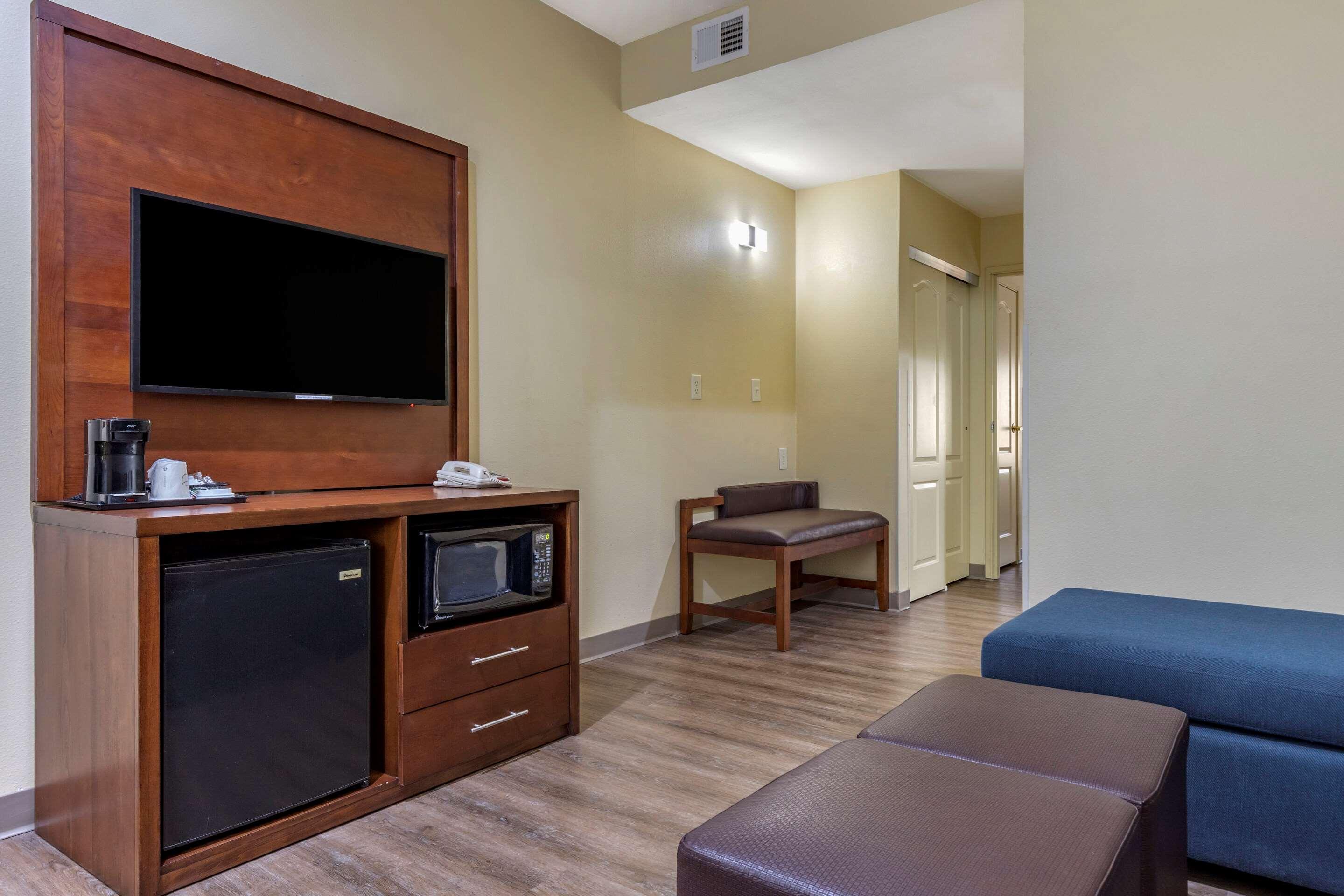 Comfort Inn & Suites High Point - Archdale Екстер'єр фото