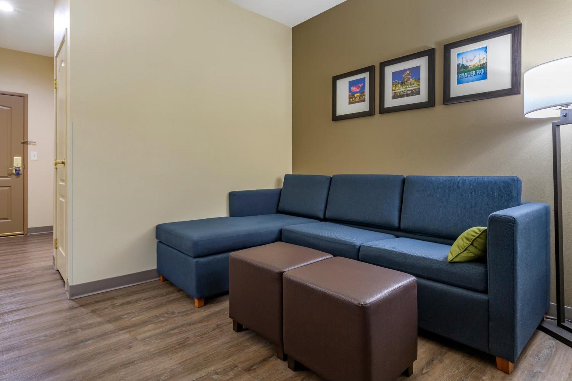 Comfort Inn & Suites High Point - Archdale Номер фото
