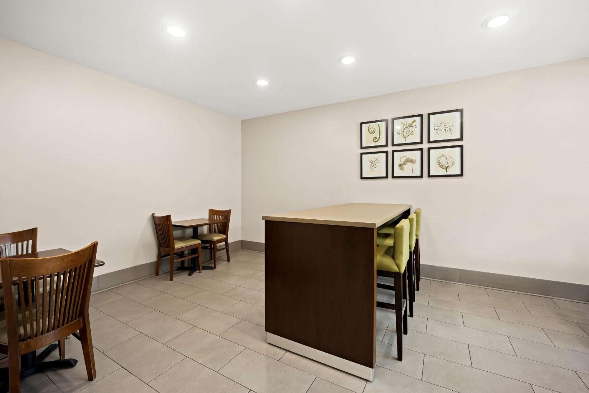 Comfort Inn & Suites High Point - Archdale Екстер'єр фото